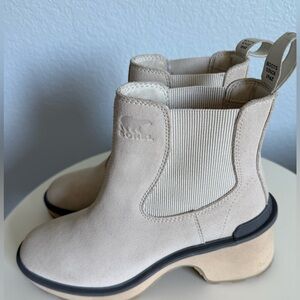 Sorel Hi-line Chelsea Boot in Chalk